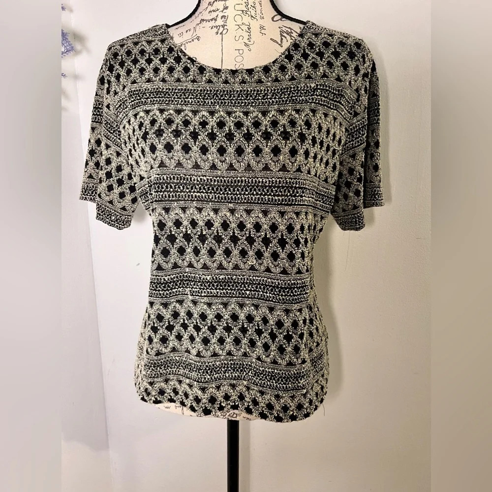 Embroidered metallic black and gold, short sleeve event blouse,‎ tags removed